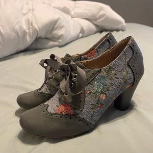 ModCloth Heels Never Worn